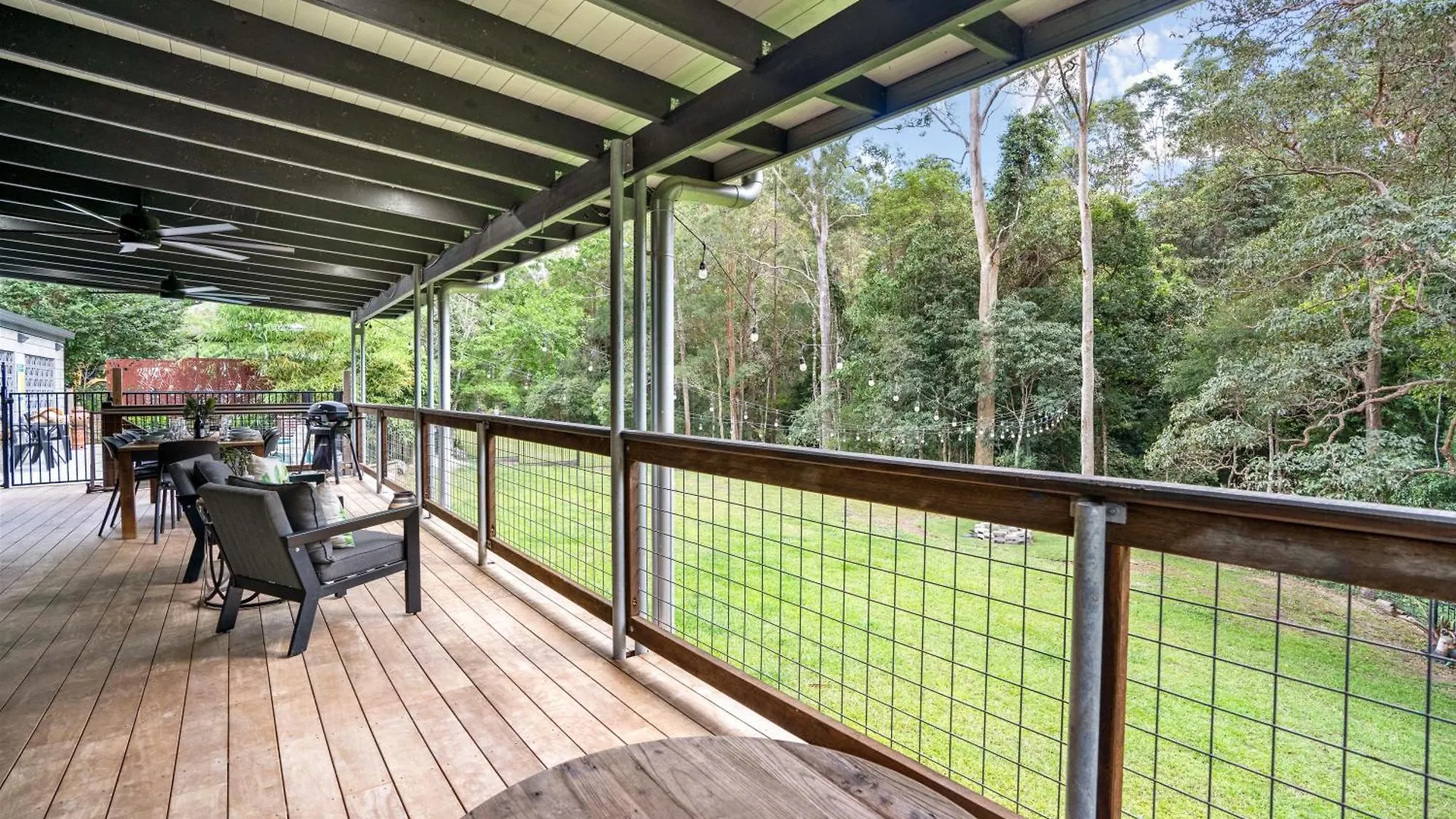 Vakantiehuis Creekside Cottage, Pet Friendly W Pool Perwillowen Australië
